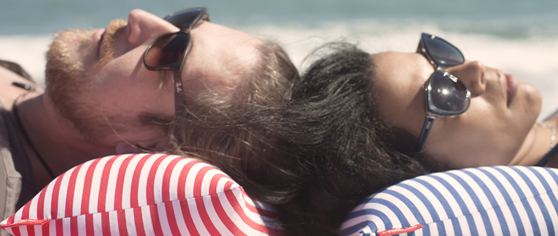 slider-platja-I-coixi-coixins-de-platja-i-piscina-cojín-cojines-almohada-almohadas-de-playa-y-piscina-mariner-nusos-mariners-marineros-blau-azul-vermell-rojo